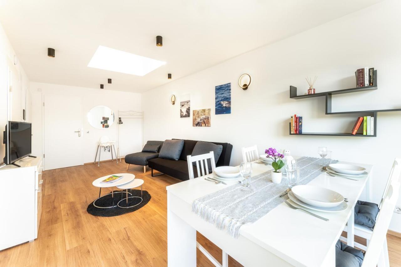 Gemuetliches Und Lichtdurchflutetes Penthouse Mit Sternenhimmelblick, Boxspringbett Und Terrasse - Gute Anbindung An Die Innenstadt カッセル エクステリア 写真
